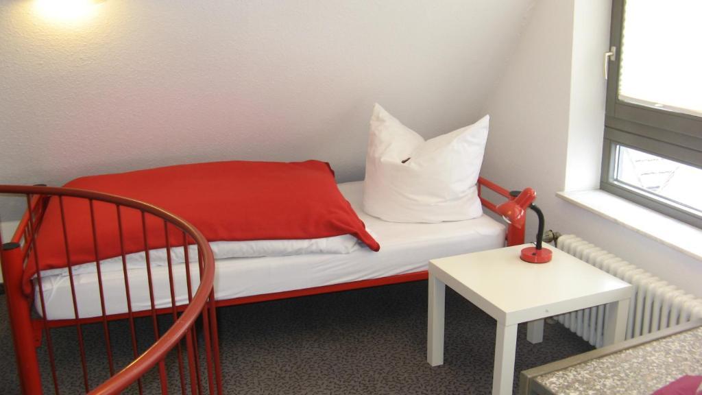 Hotel Am Schlossberg Boeblingen Room photo
